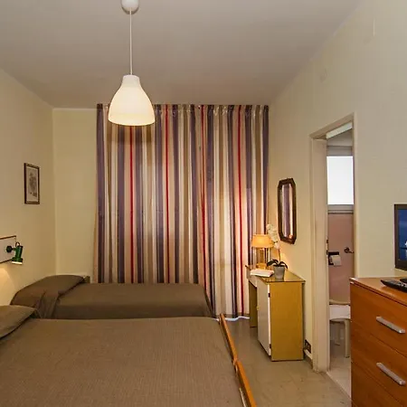 Laurin Hotel 3*