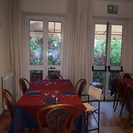 Hotel Laurin 3*