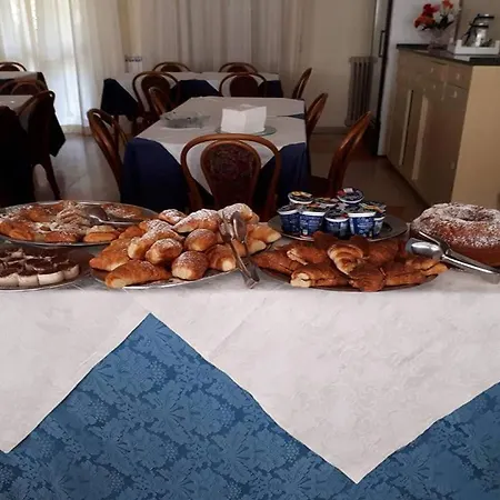 Laurin Hotel 3*